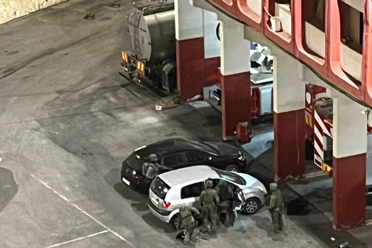 قوات الاحتلال الإسرائيلي تقتحم مبنى إطفائية بلدية نابلس 